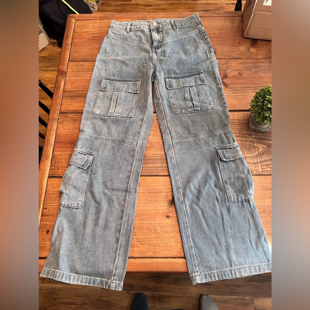 Rand new jeans. Wide leg